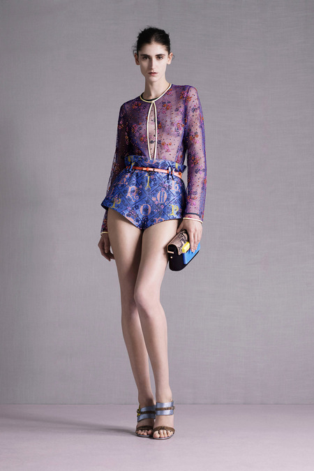 Mary_Katrantzou_018_1366.450x675